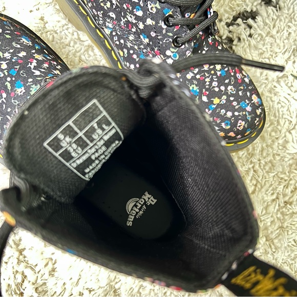 ❗️Sold❗️Dr. Martens • Page Courtney Floral Combat Boots Canvas Rubber Sole - Picture 14 of 16